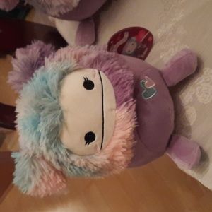 Squishmallow Eden the Bigfoot 8" Valentine's Day NWT